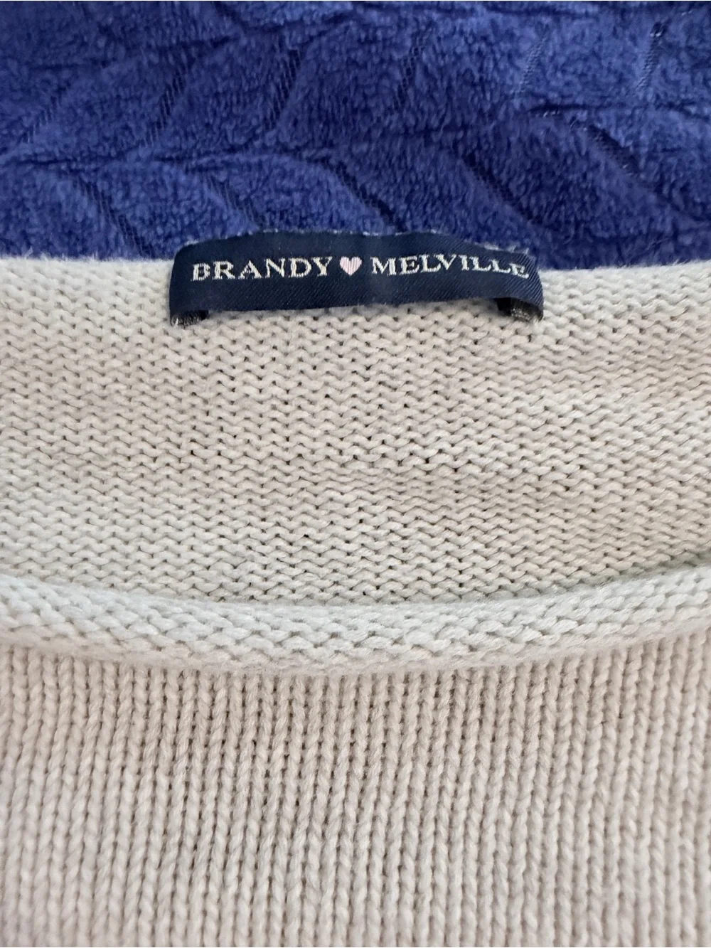 Brandy Melville Sweater 🐰🩶